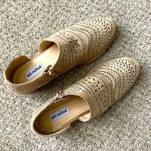 BRAND NEW! Not Rated Gold Bootie